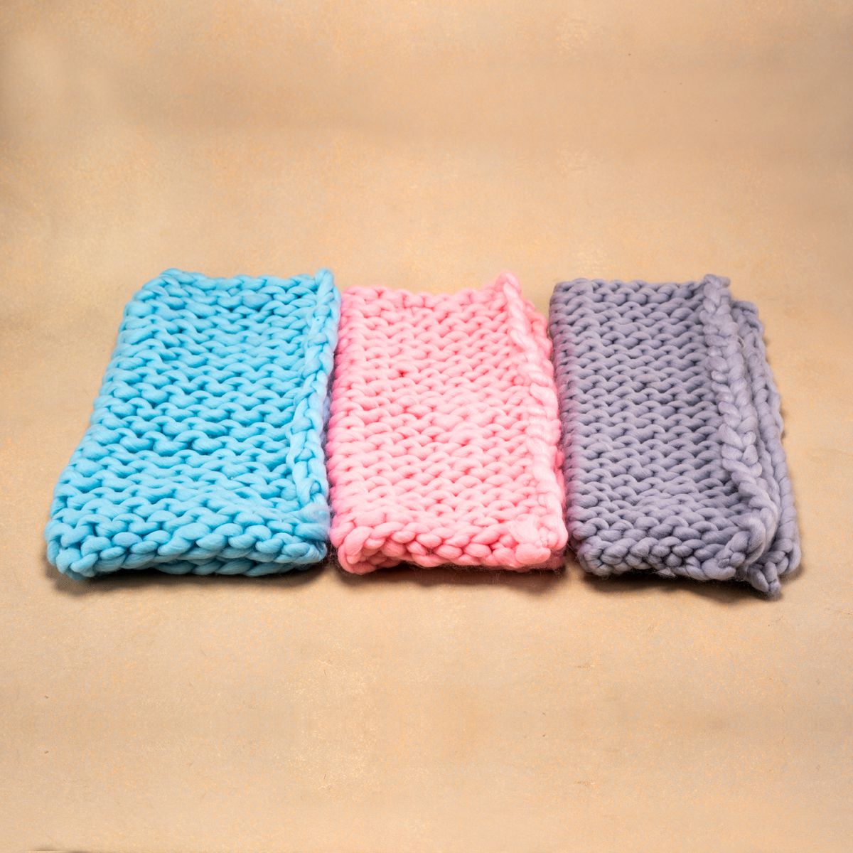 Throw Knit Wool – Blue, Pink, Grey